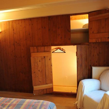 La Goelette Apartment Saint Suliac Bagian luar foto