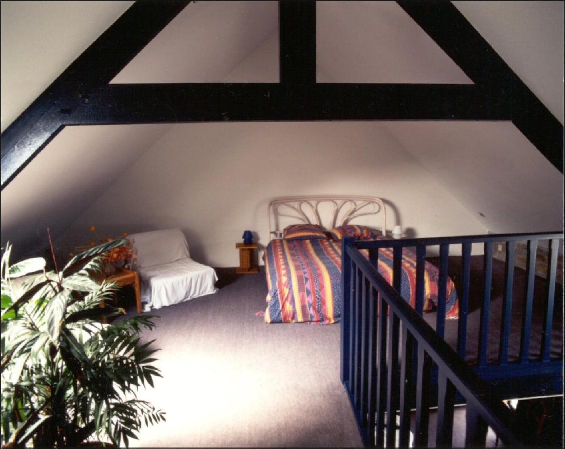 La Goelette Apartment Saint Suliac Ruang foto