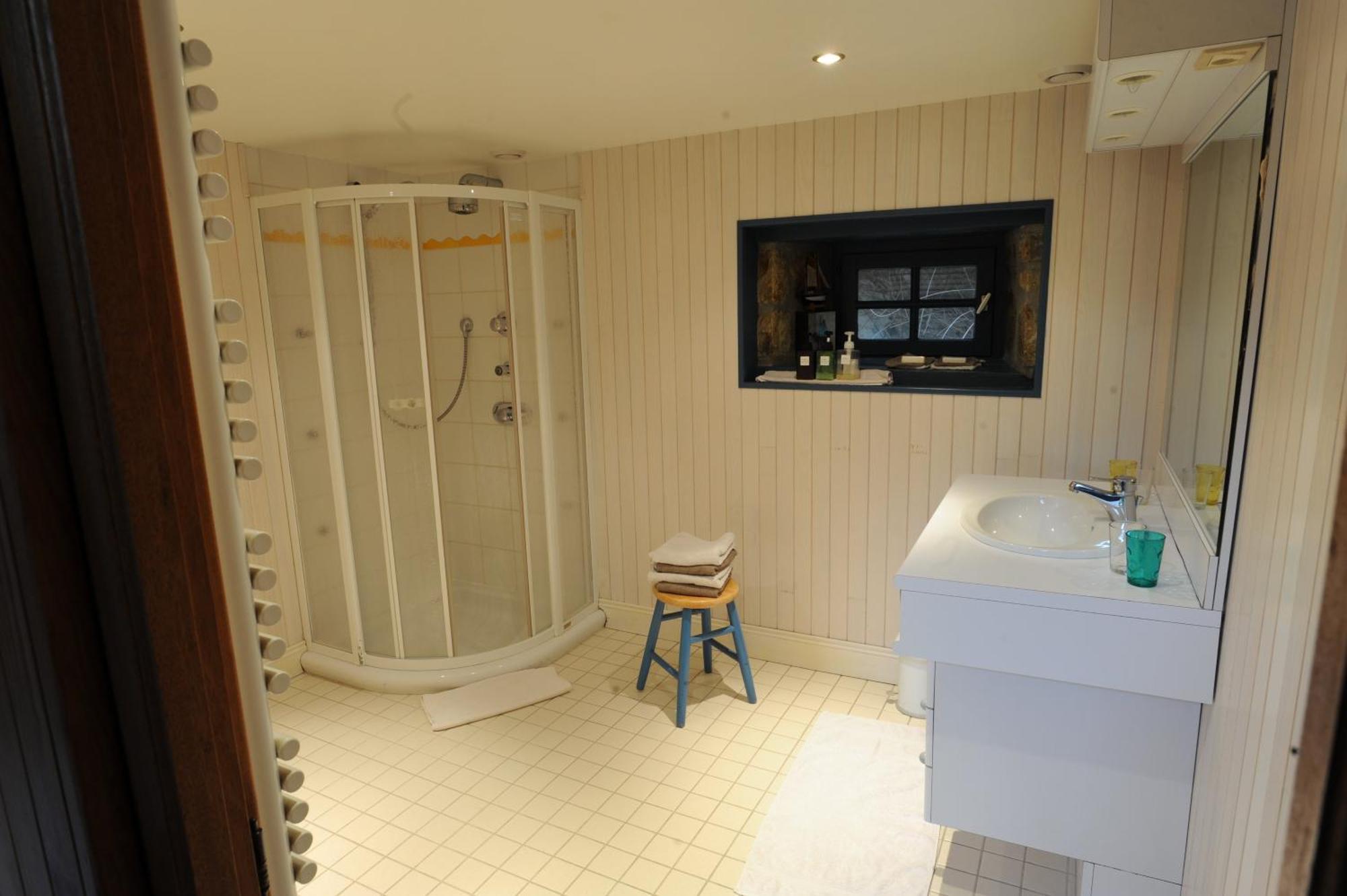 La Goelette Apartment Saint Suliac Bagian luar foto