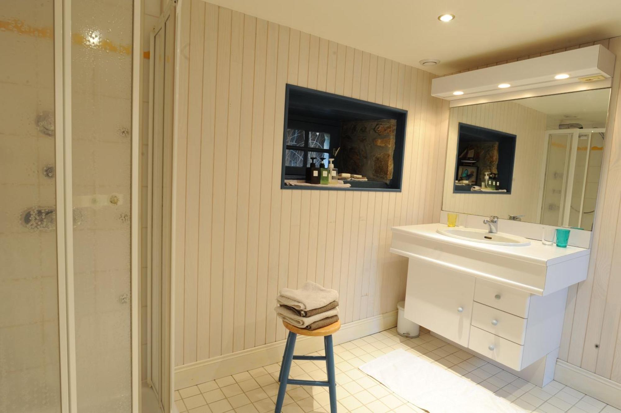 La Goelette Apartment Saint Suliac Bagian luar foto